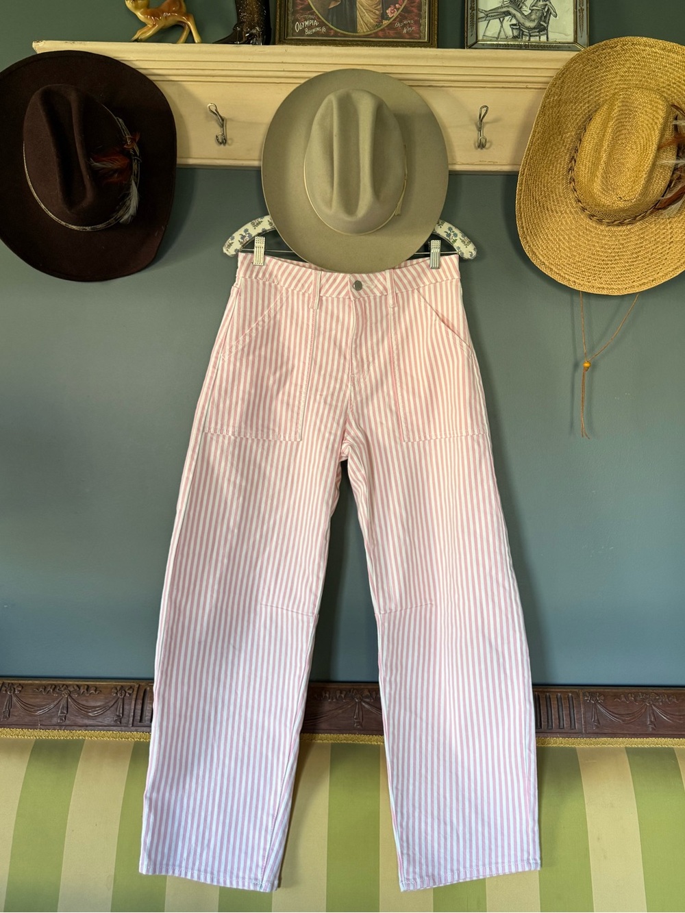 Pink & White Striped Wide Leg barrel Jeans sz 27